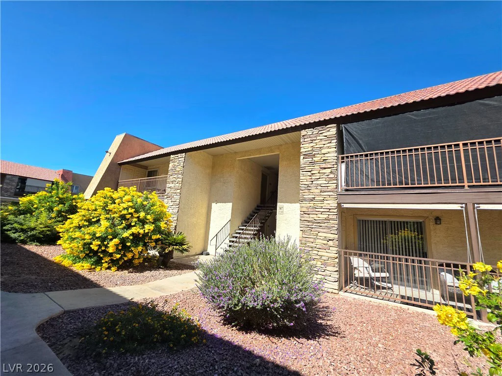 4470 Sandy River, Las Vegas, NV 89103