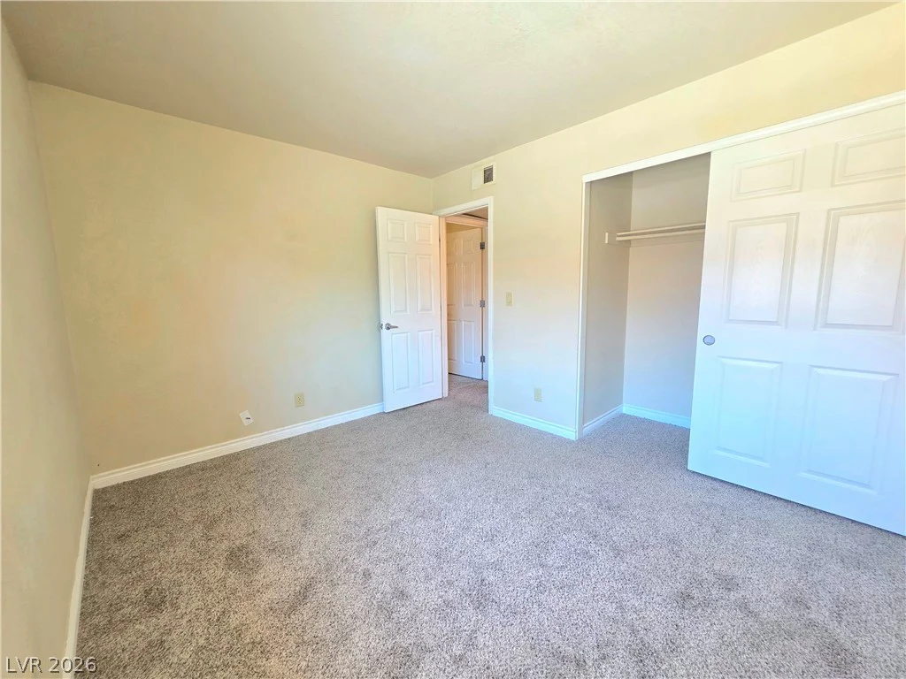 4470 Sandy River, Las Vegas, NV 89103