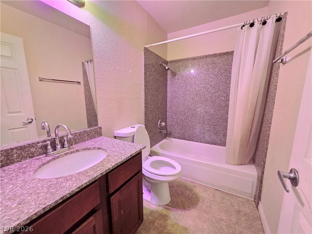4470 Sandy River, Las Vegas, NV 89103