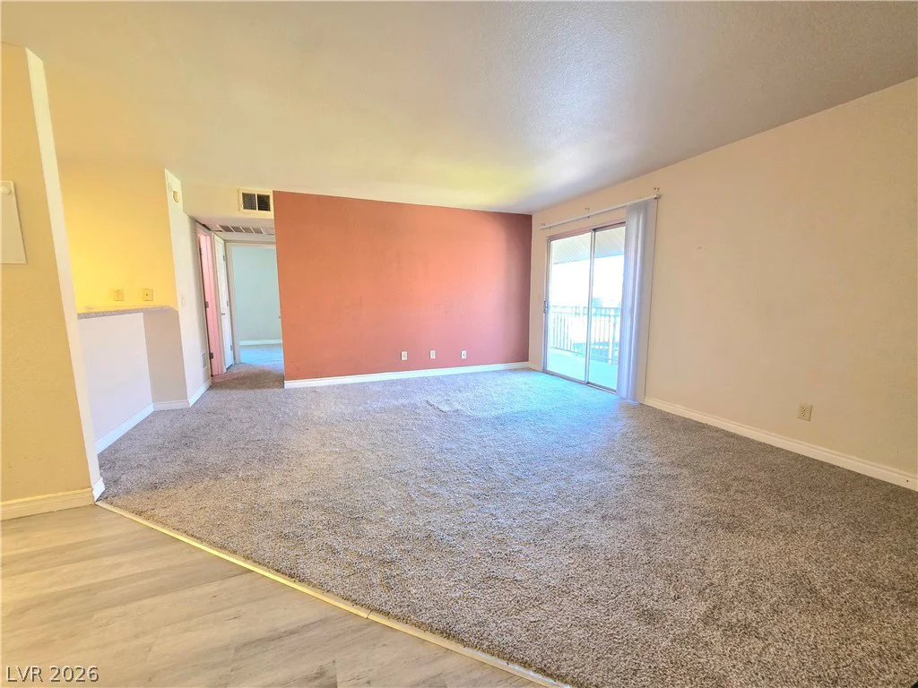 4470 Sandy River, Las Vegas, NV 89103