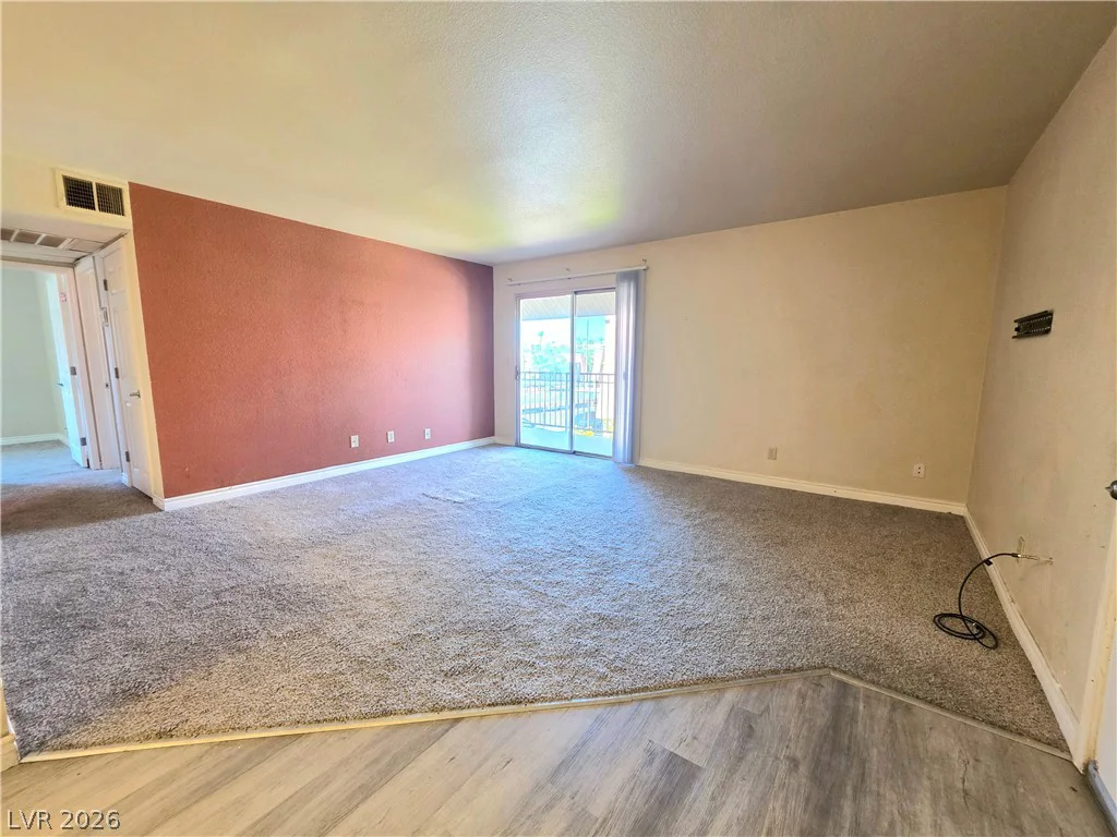 4470 Sandy River, Las Vegas, NV 89103