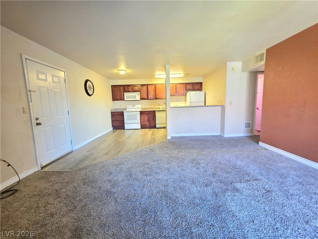 4470 Sandy River, Las Vegas, NV 89103