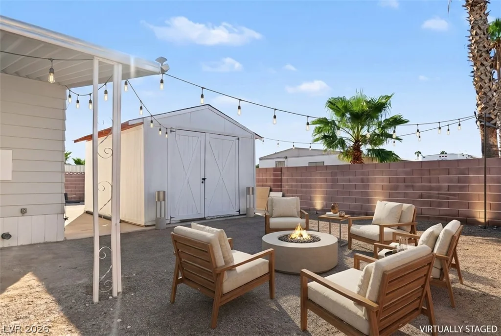 6617 Pearblossom, Las Vegas, NV 89108