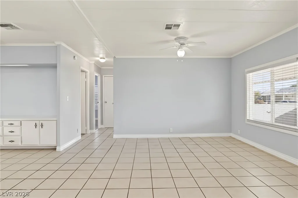 6617 Pearblossom, Las Vegas, NV 89108
