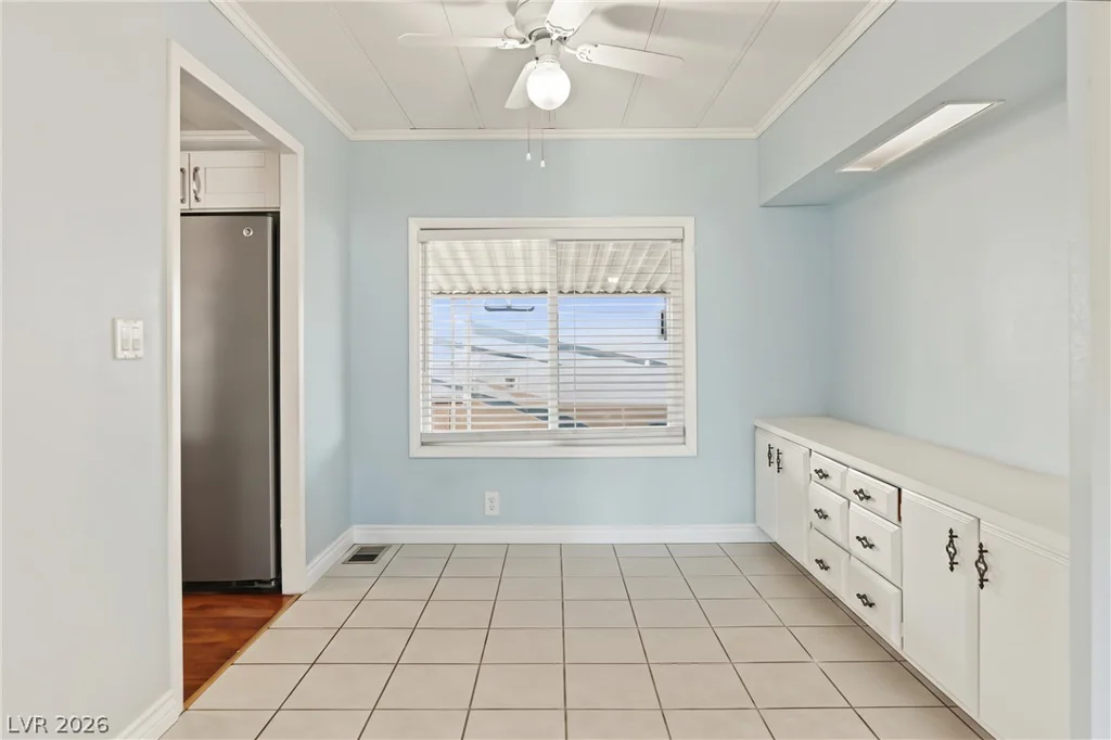 6617 Pearblossom, Las Vegas, NV 89108