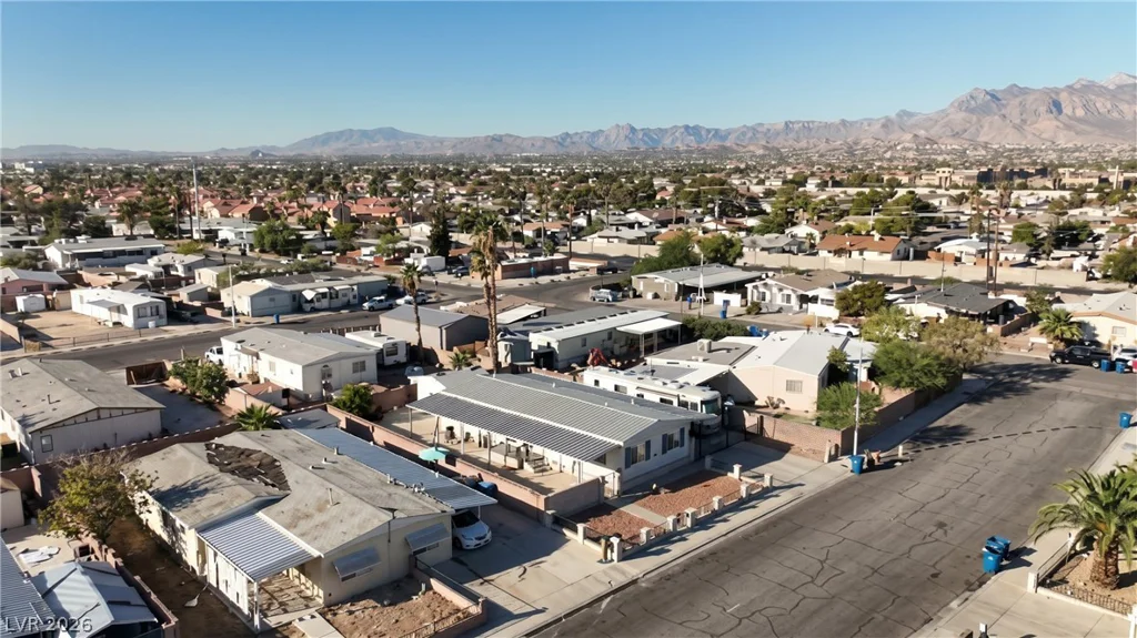 6617 Pearblossom, Las Vegas, NV 89108