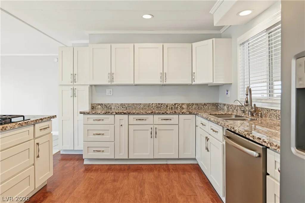 6617 Pearblossom, Las Vegas, NV 89108