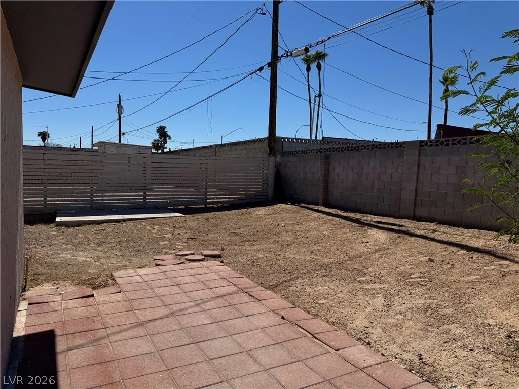 1504 Ardmore, Las Vegas, NV 89104