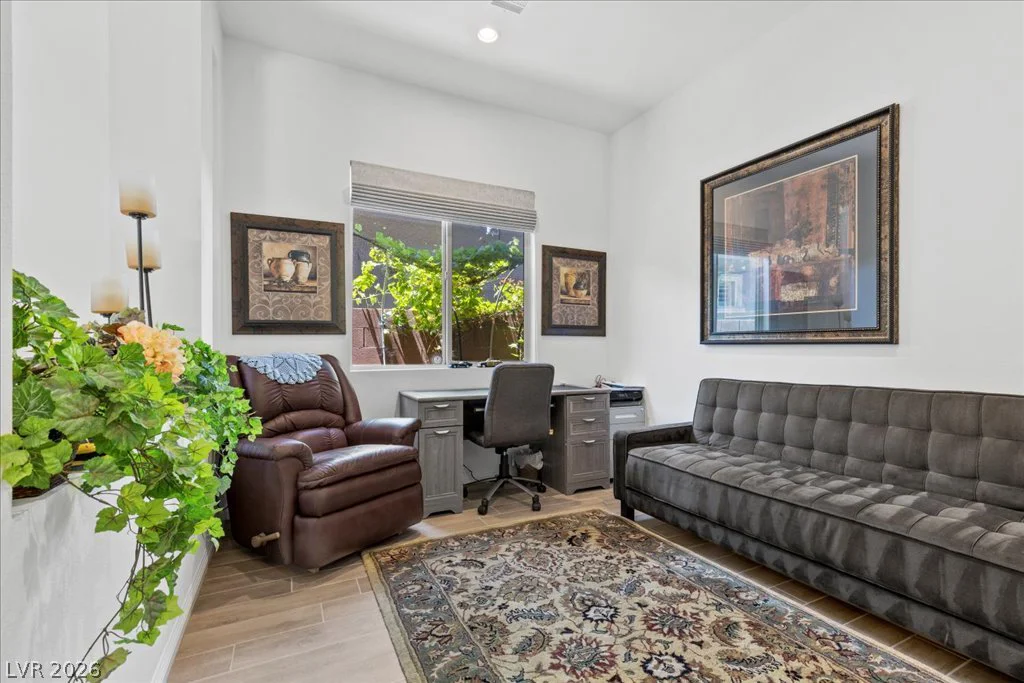 6722 Desert Crimson, Las Vegas, NV 89148