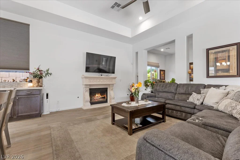 6722 Desert Crimson, Las Vegas, NV 89148