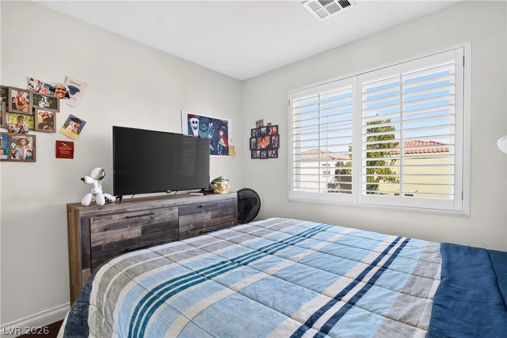 519 Midsummer, Las Vegas, NV 89183
