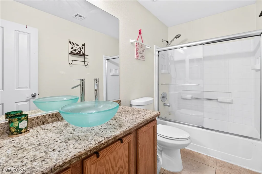 519 Midsummer, Las Vegas, NV 89183