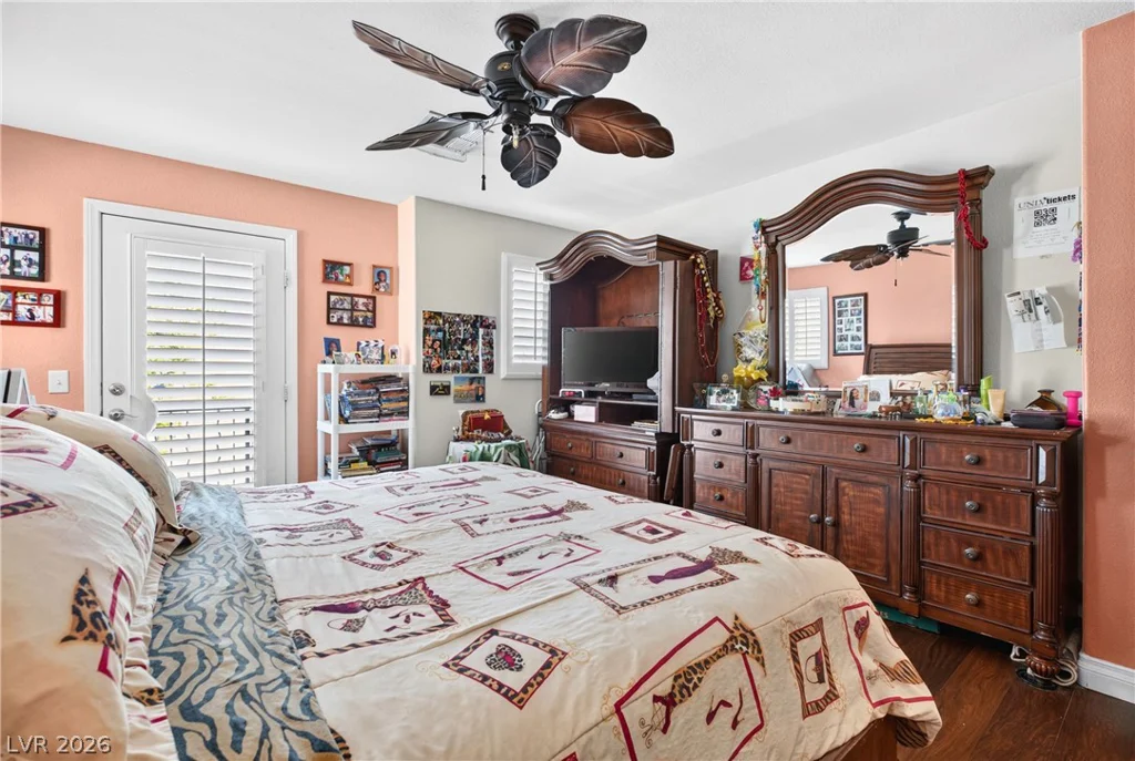 519 Midsummer, Las Vegas, NV 89183