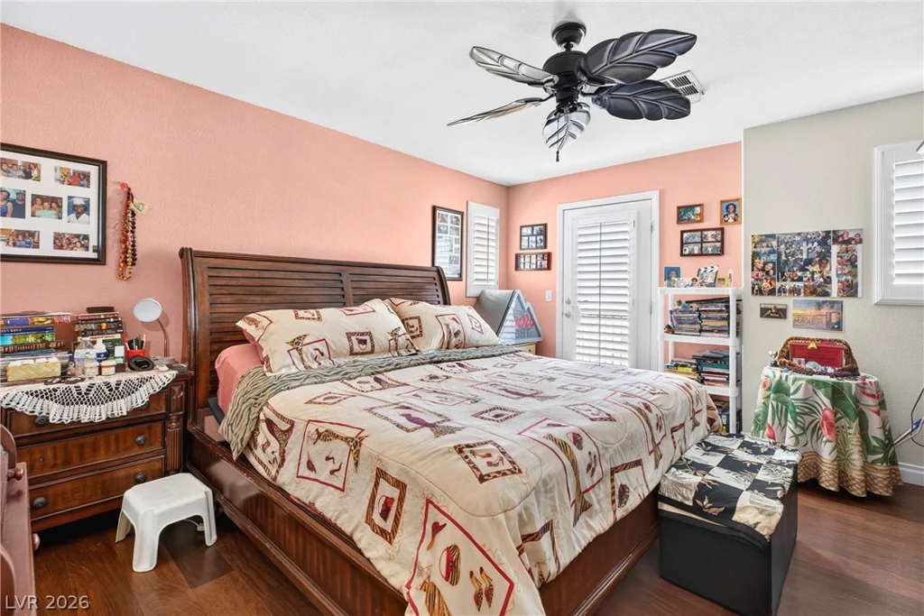519 Midsummer, Las Vegas, NV 89183