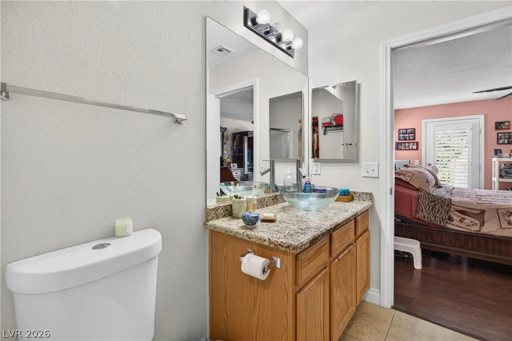 519 Midsummer, Las Vegas, NV 89183