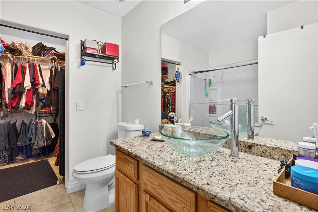 519 Midsummer, Las Vegas, NV 89183