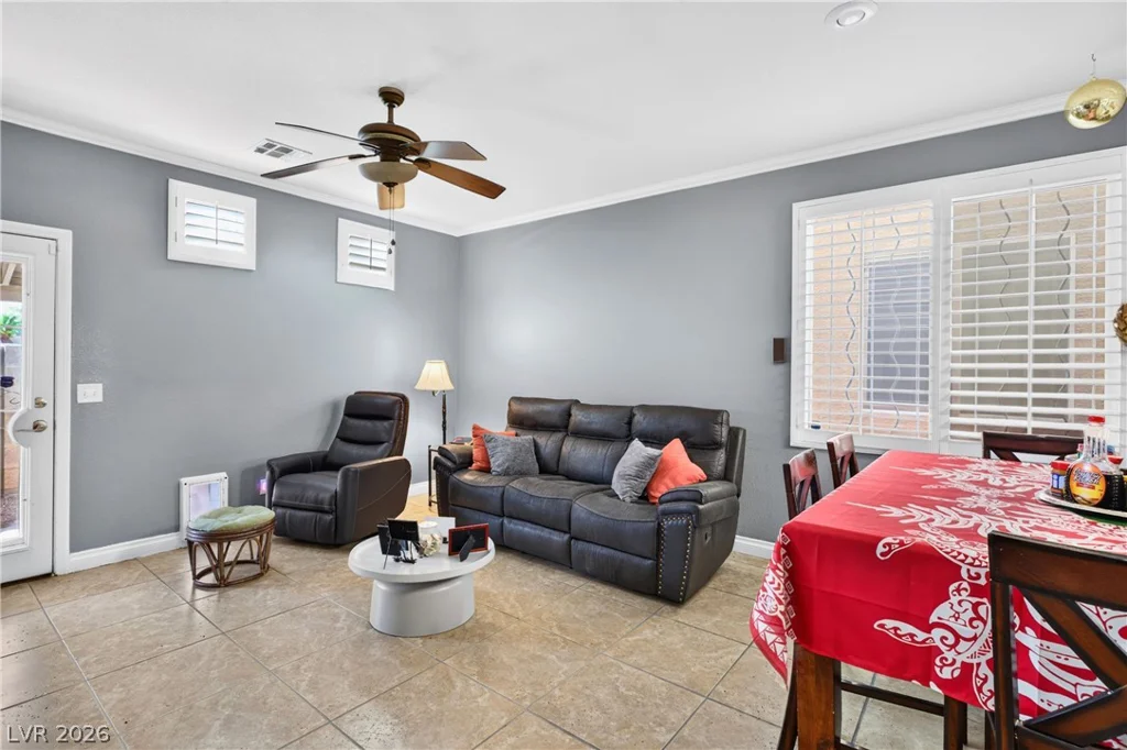 519 Midsummer, Las Vegas, NV 89183