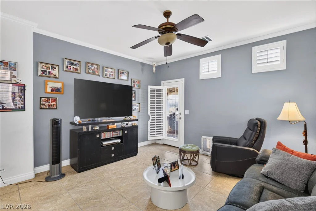 519 Midsummer, Las Vegas, NV 89183