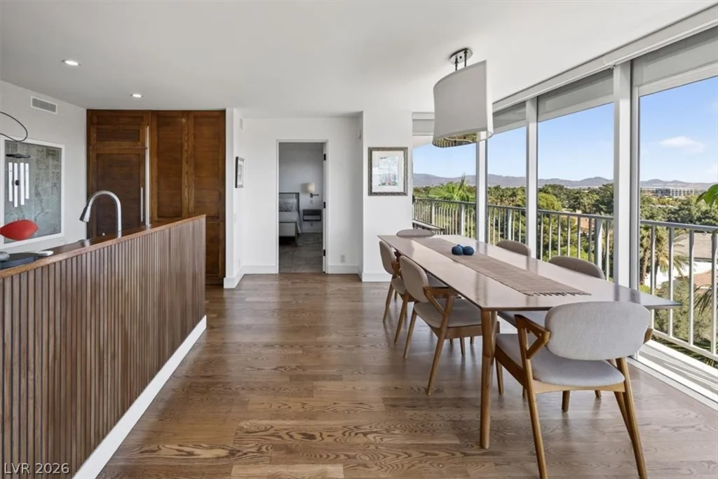 3111 Bel Air, Las Vegas, NV 89109