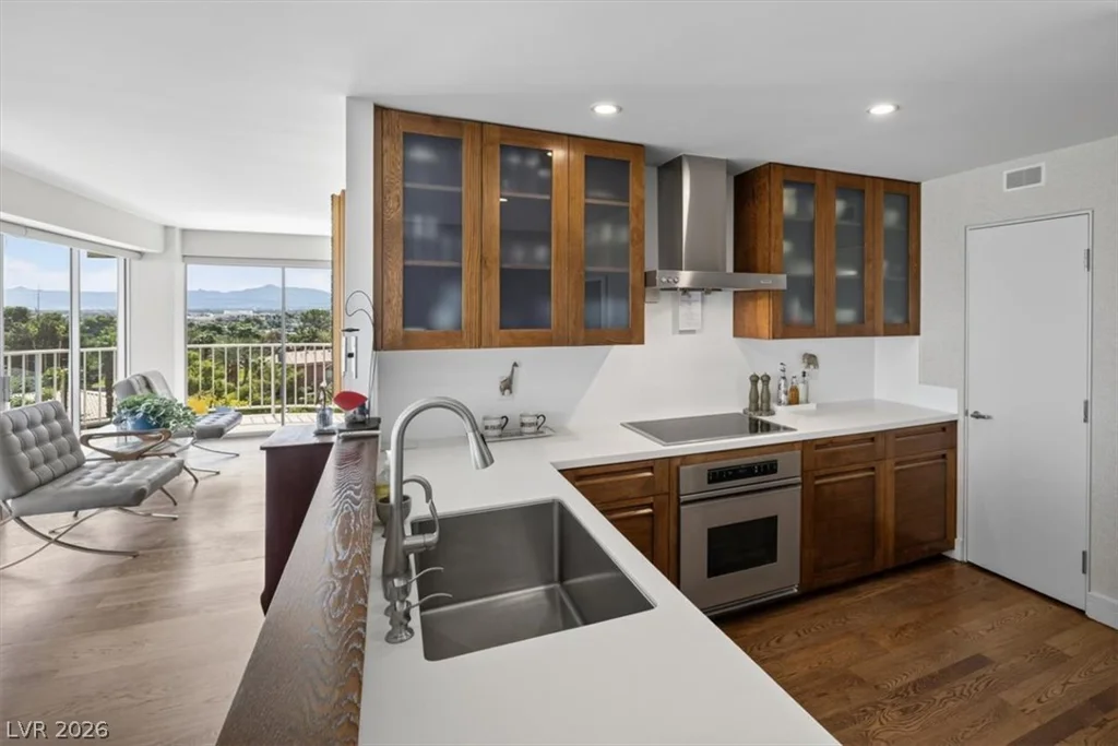 3111 Bel Air, Las Vegas, NV 89109