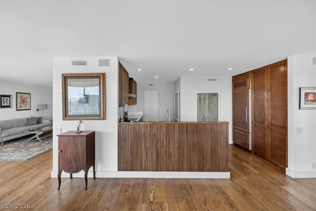 3111 Bel Air, Las Vegas, NV 89109
