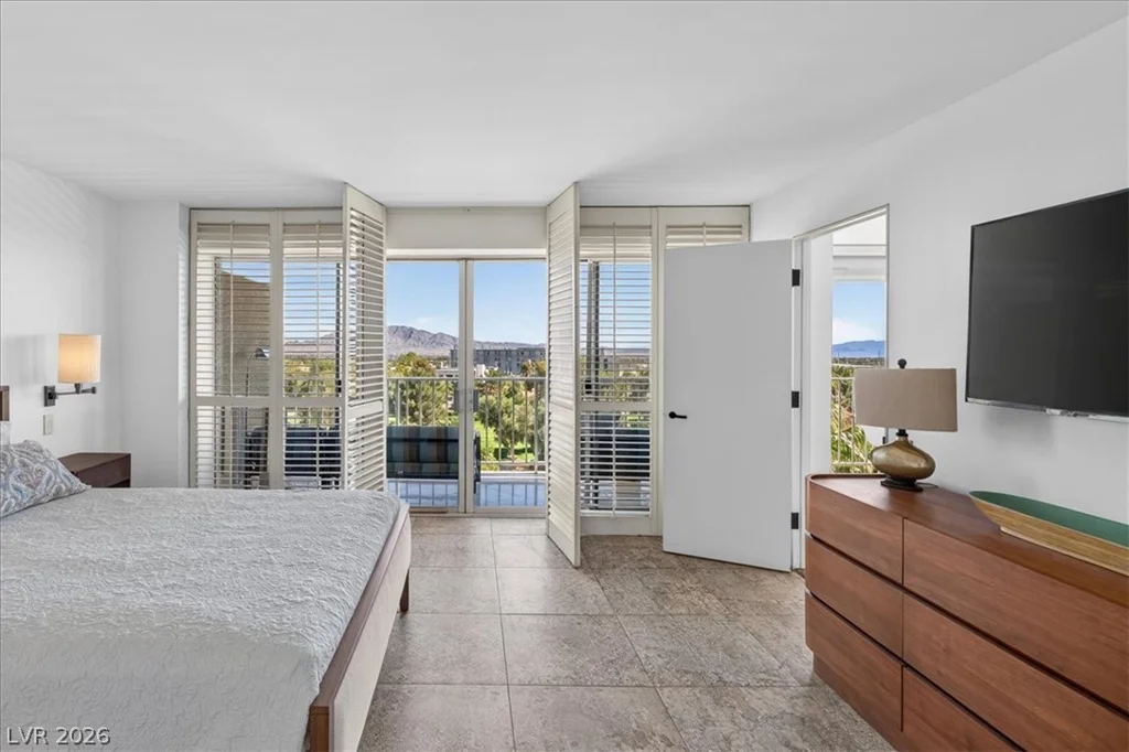 3111 Bel Air, Las Vegas, NV 89109