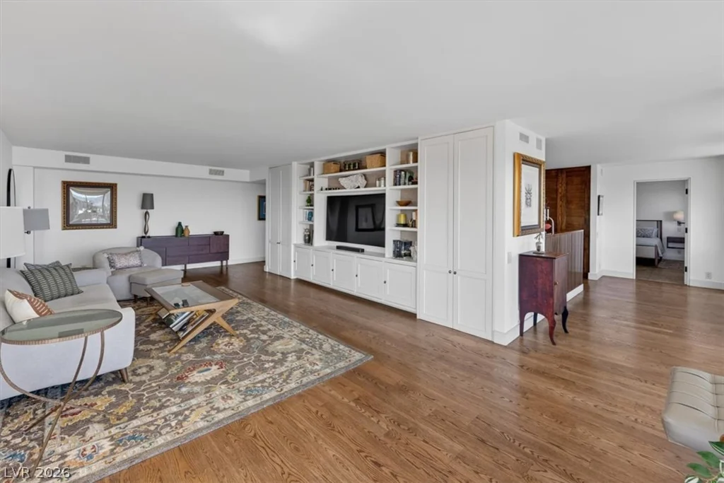 3111 Bel Air, Las Vegas, NV 89109