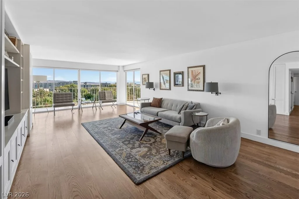 3111 Bel Air, Las Vegas, NV 89109