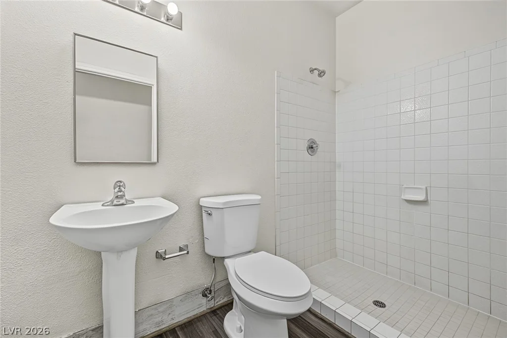321 John Henry, Henderson, NV 89014