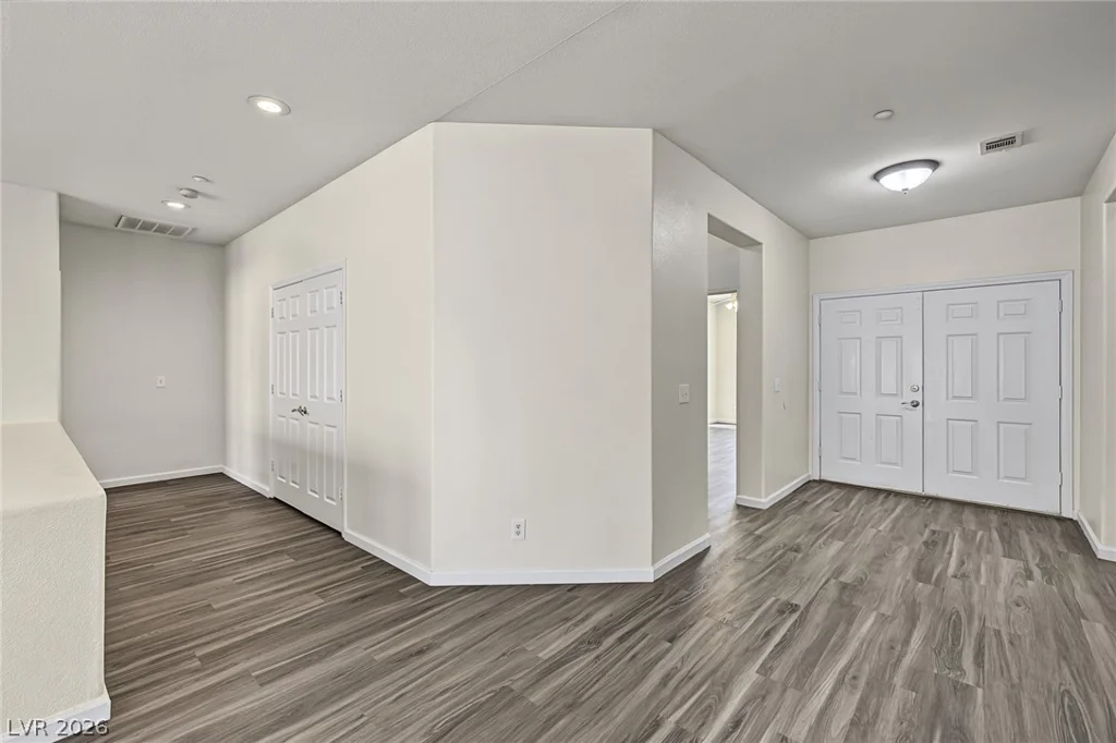321 John Henry, Henderson, NV 89014