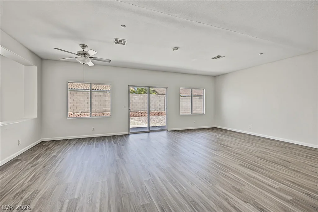 321 John Henry, Henderson, NV 89014