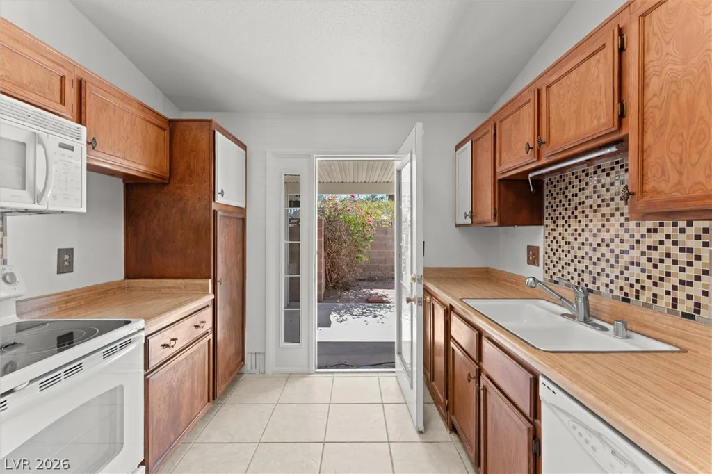 6505 Smokey Pine, Las Vegas, NV 89108