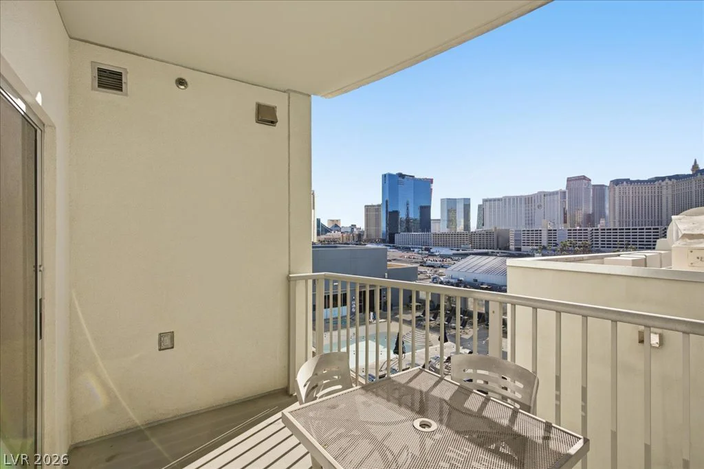 211 Flamingo, Las Vegas, NV 89169