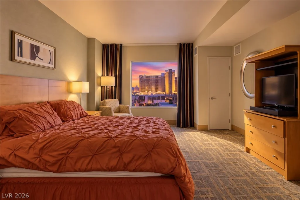 211 Flamingo, Las Vegas, NV 89169