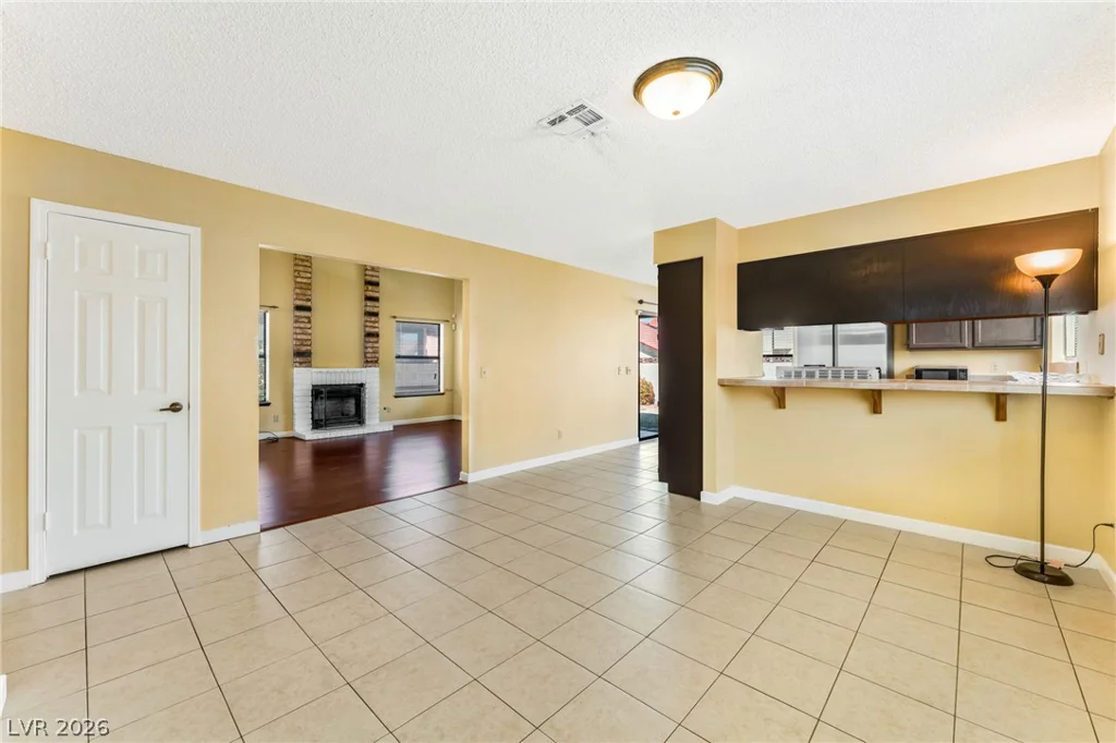 6440 Hartwood, Las Vegas, NV 89108