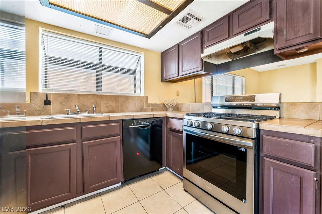 6440 Hartwood, Las Vegas, NV 89108
