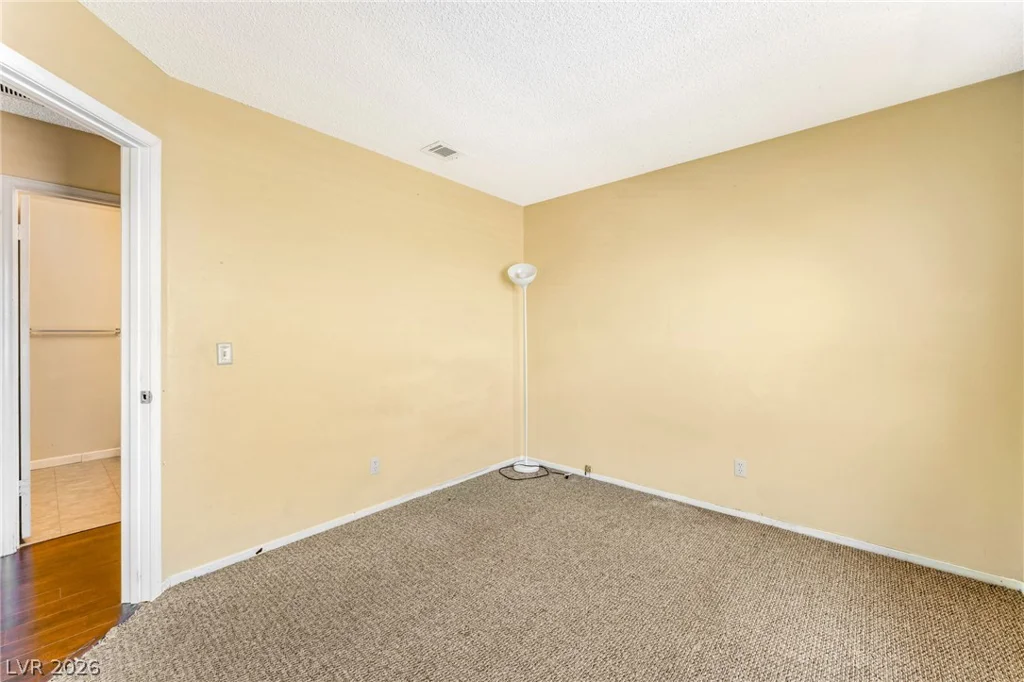 6440 Hartwood, Las Vegas, NV 89108