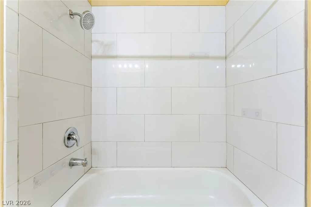 6440 Hartwood, Las Vegas, NV 89108