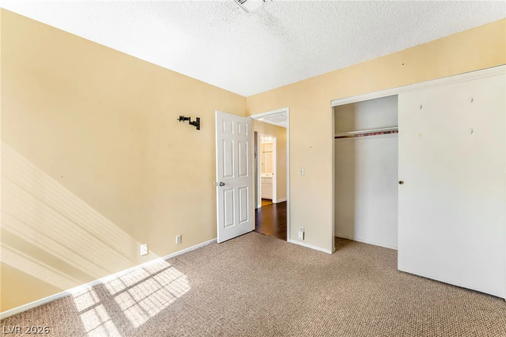 6440 Hartwood, Las Vegas, NV 89108