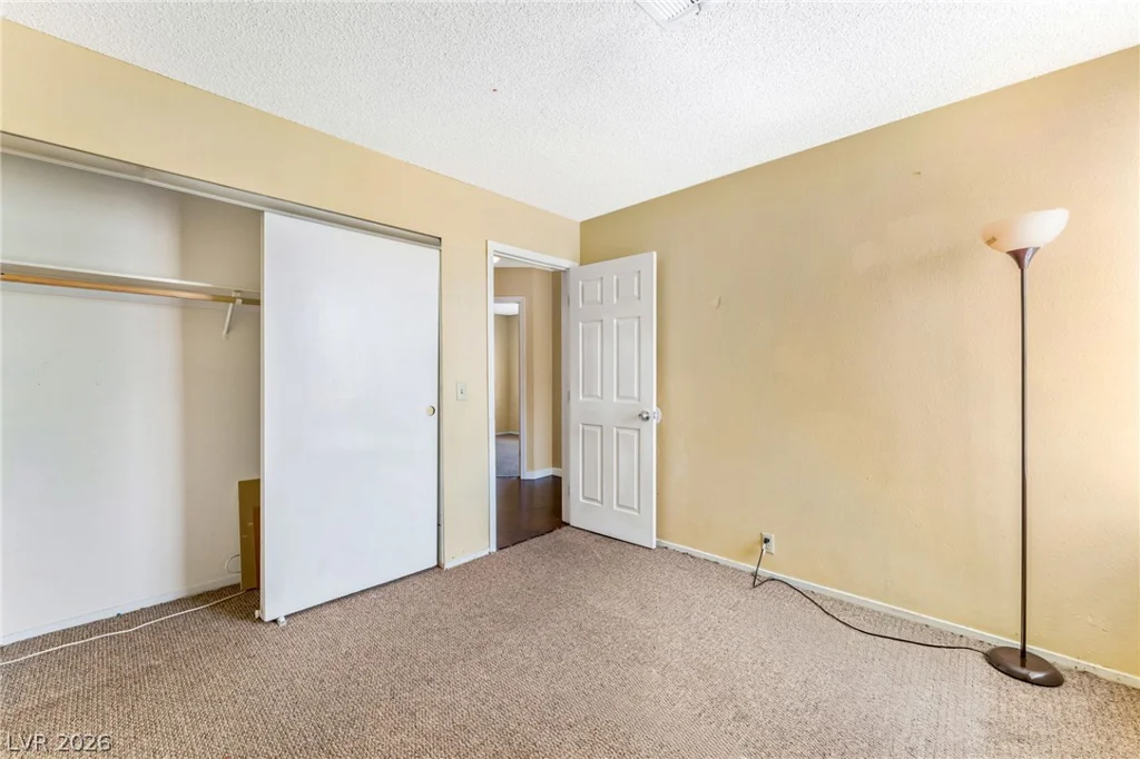 6440 Hartwood, Las Vegas, NV 89108