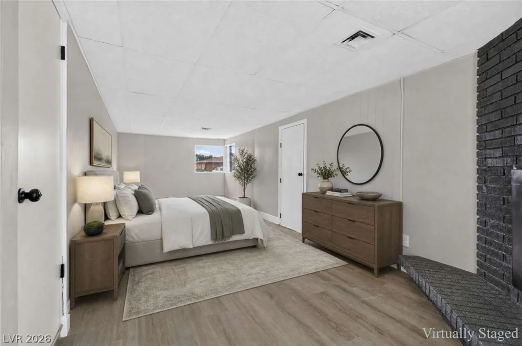 1669 G, Las Vegas, NV 89106