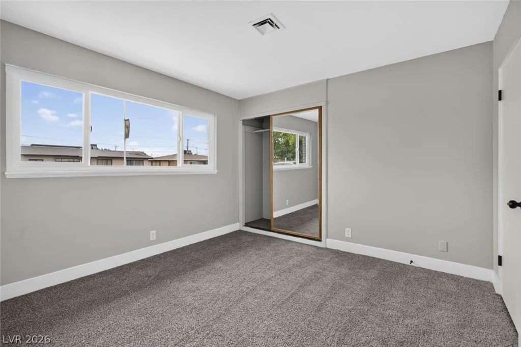 1669 G, Las Vegas, NV 89106