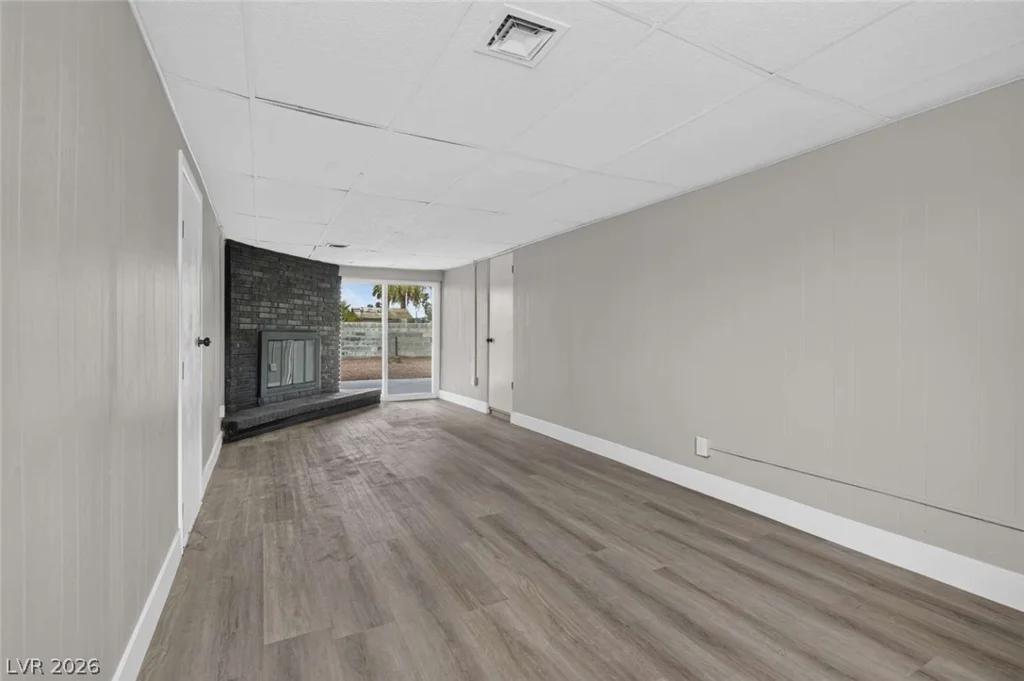 1669 G, Las Vegas, NV 89106