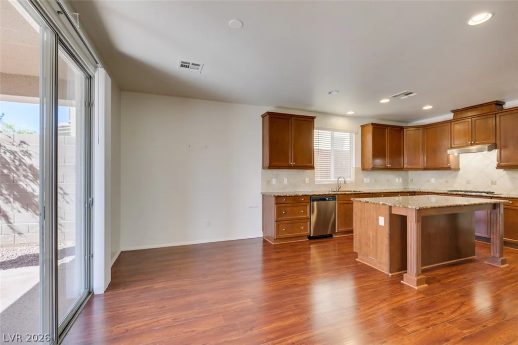 11677 Bradford Commons, Las Vegas, NV 89135