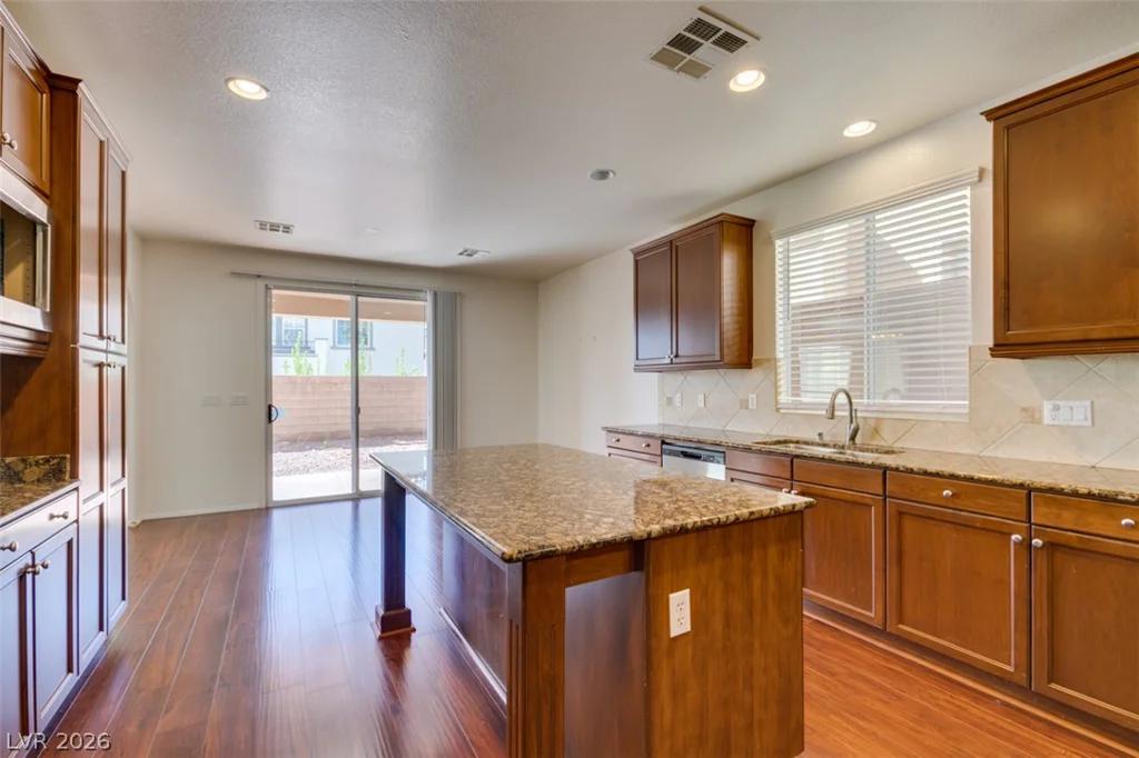 11677 Bradford Commons, Las Vegas, NV 89135
