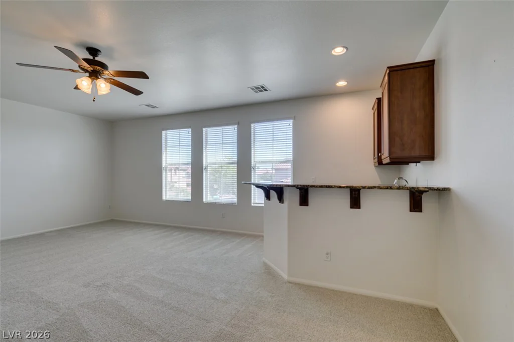 11677 Bradford Commons, Las Vegas, NV 89135