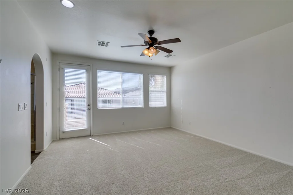 11677 Bradford Commons, Las Vegas, NV 89135