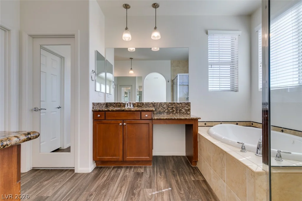 11677 Bradford Commons, Las Vegas, NV 89135
