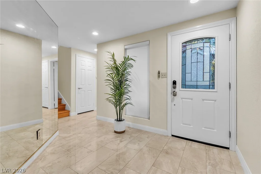7044 Bright Springs, Las Vegas, NV 89113