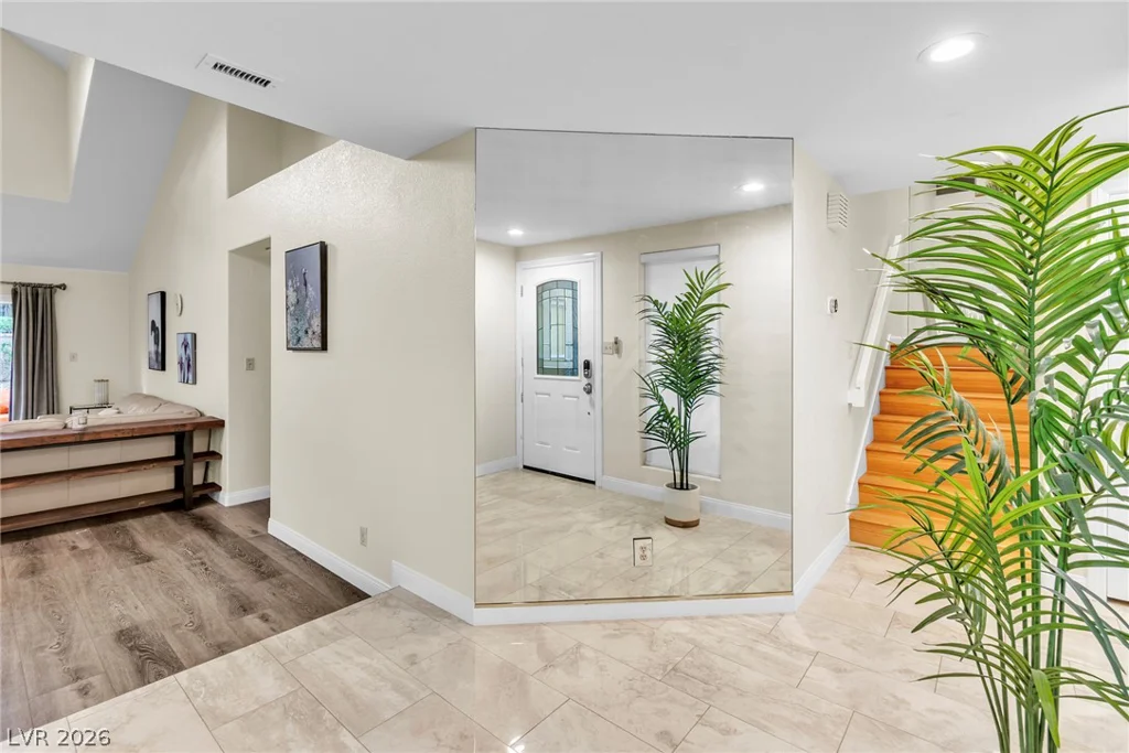 7044 Bright Springs, Las Vegas, NV 89113